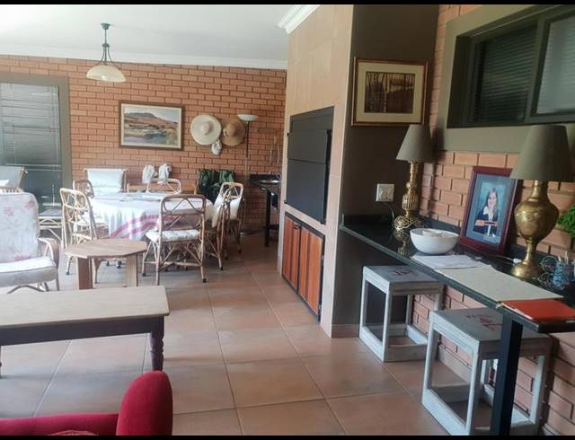 3 BEDROOM HOUSE FOR SALE IN RETIRE AT MIDSTREAM